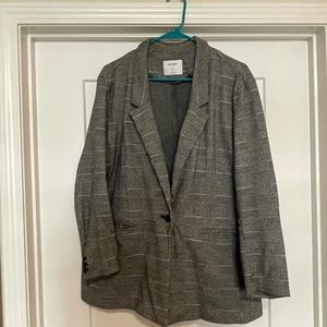 Old Navy Women’s Grey Plaid long blazer